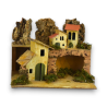 SCENARIO PRESEPE CON GROTTA E CASETTE - 2 ASS.- 35X25X23 CM - HX982382